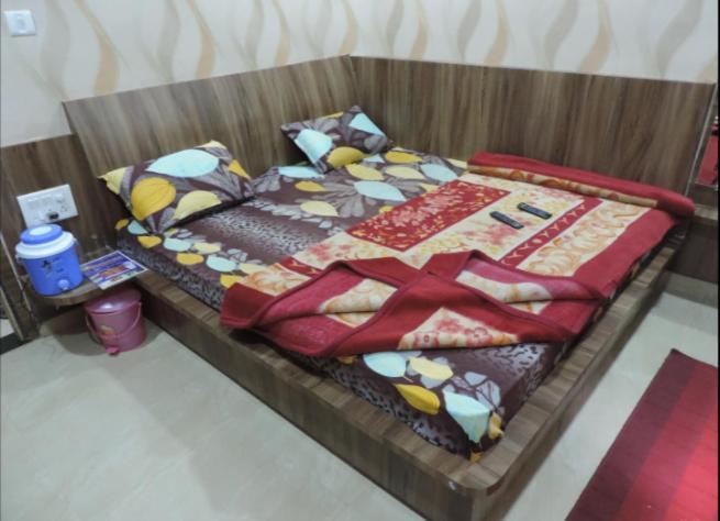 Hotel Abhimanyu Pachmarhi Bagian luar foto