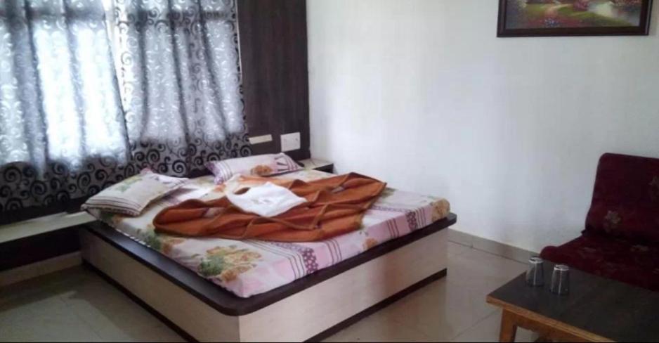 Hotel Abhimanyu Pachmarhi Bagian luar foto